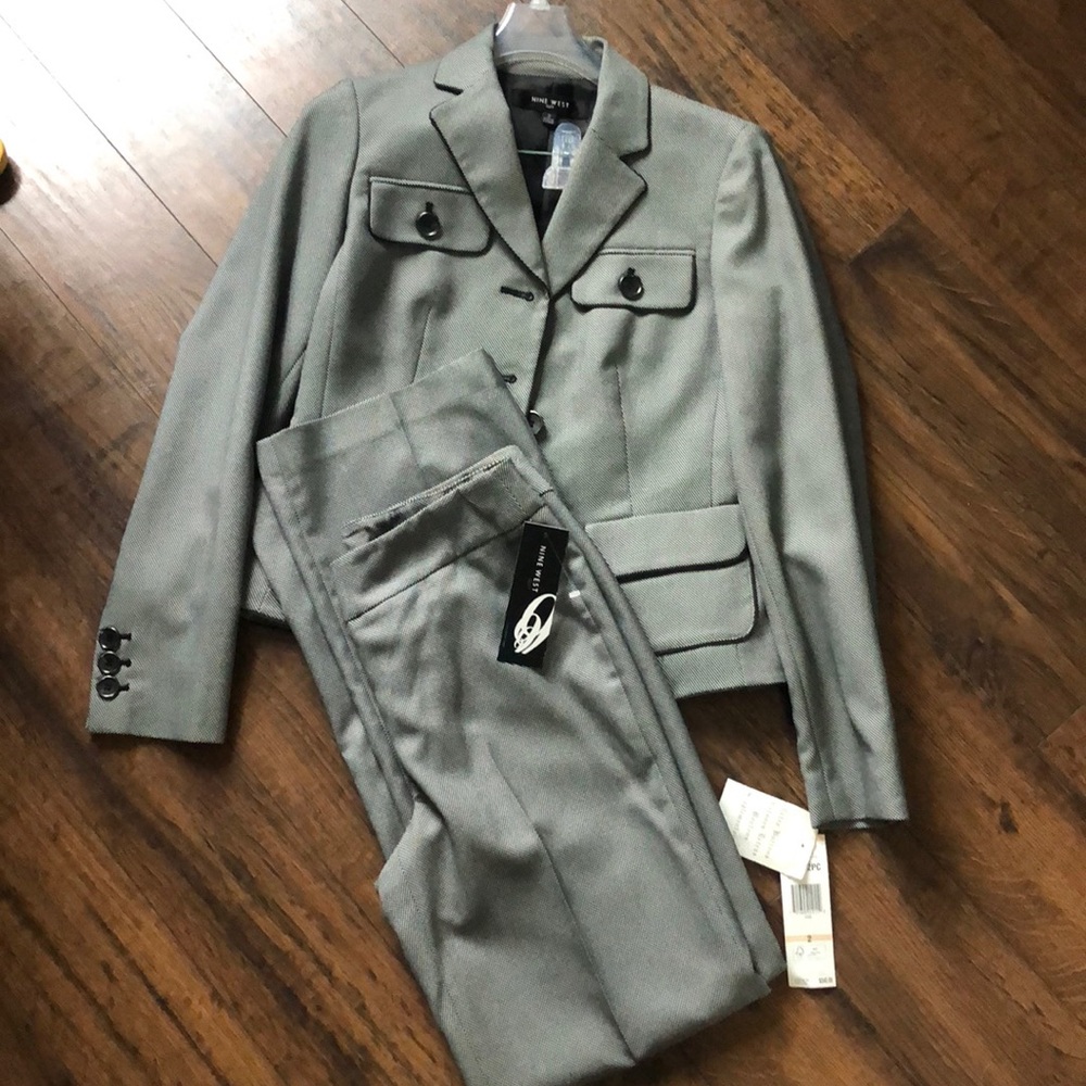 2 piece suit Nine West